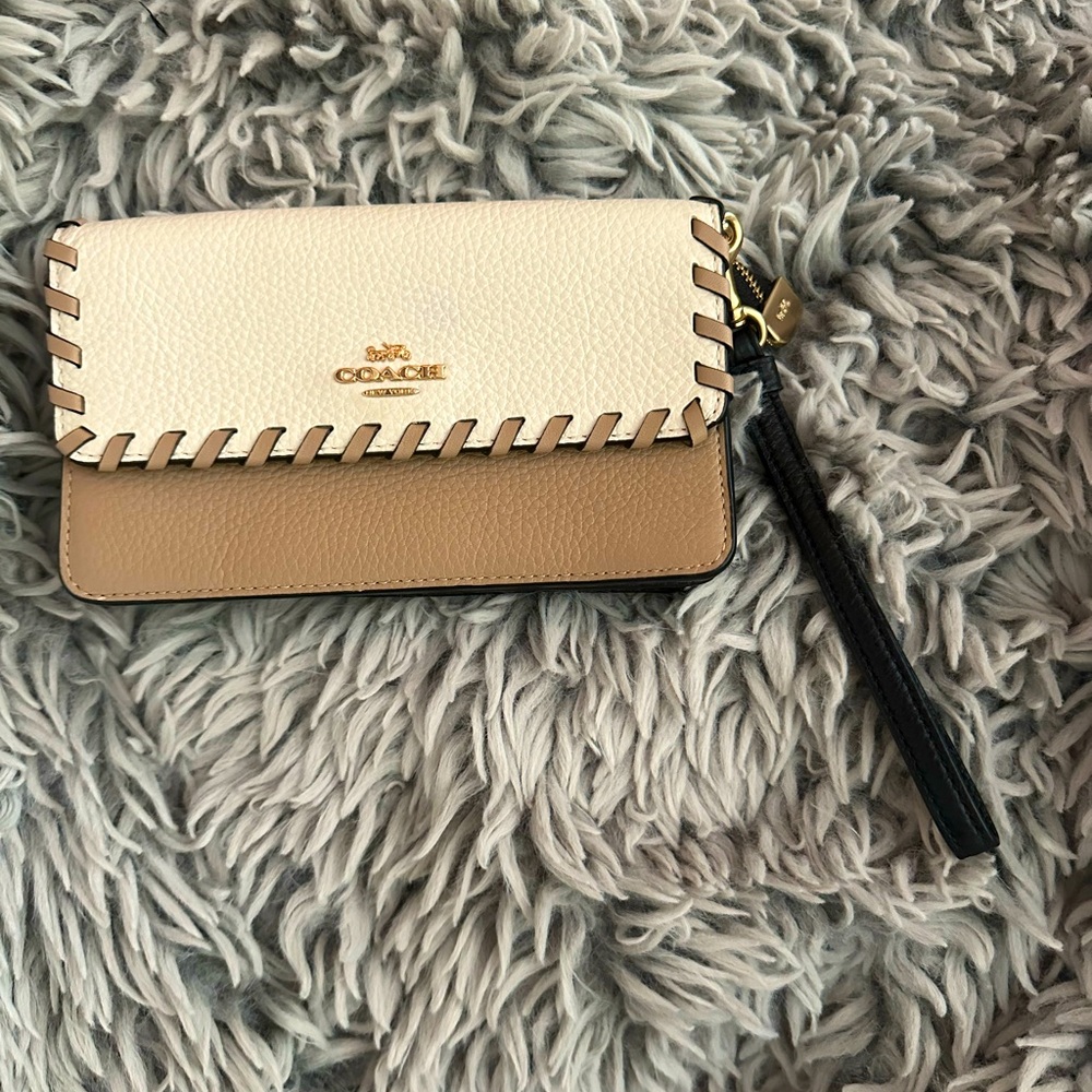Coach Clutch Bag Crème and Nude